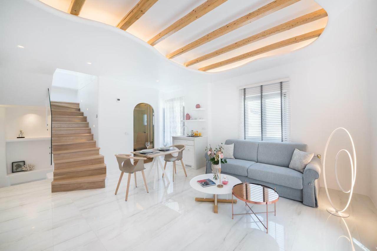 Emfasis Luxury Villa *